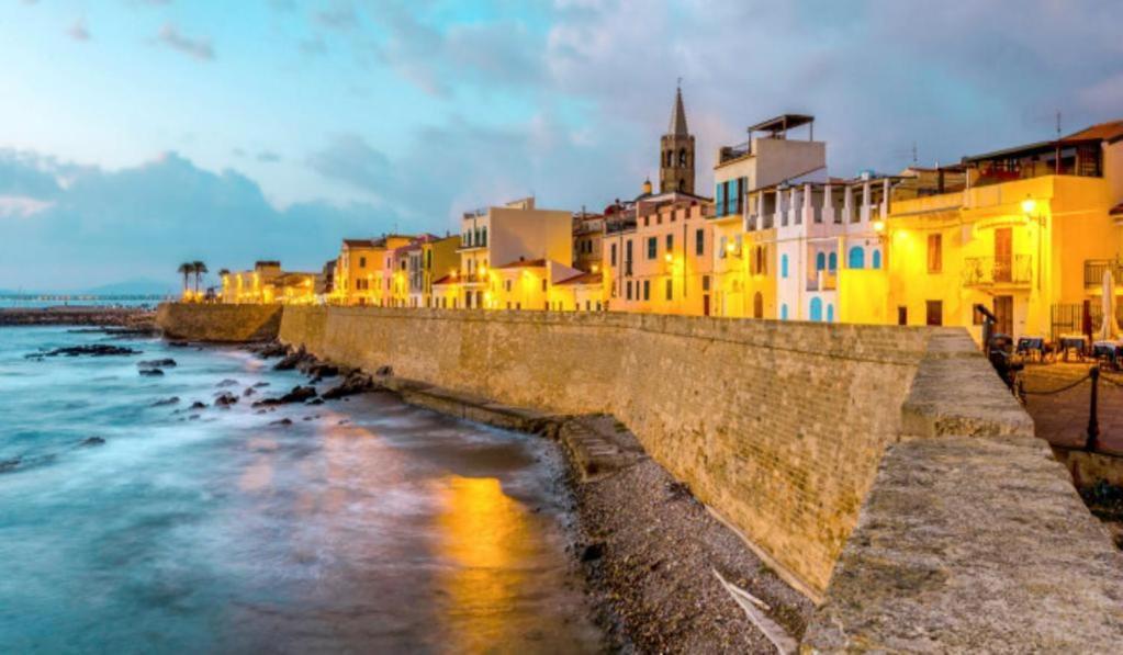 Appartamento A Pochi Passi Dalla Spiaggia Alghero Bagian luar foto